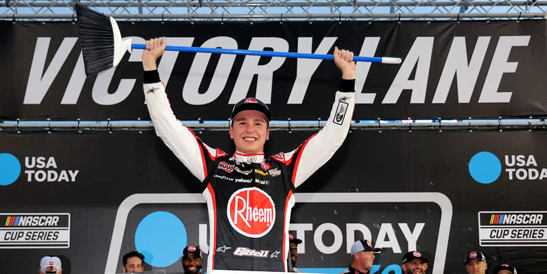  Christopher Bell celebrates in victory lane