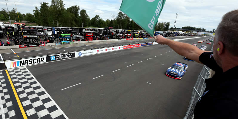 Sam Mayer leads the field to the green flag