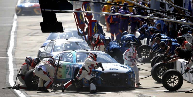 Harrison Burton pits