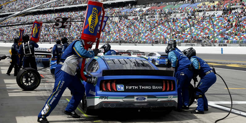  Chris Buescher pits during the Coke Zero Sugar 400