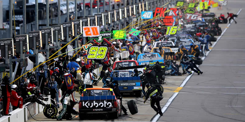 pit road at Kansas Speedway