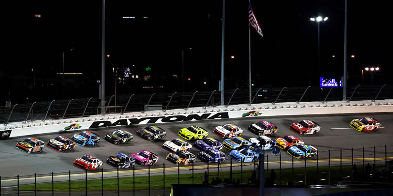 Noah Gragson leads Josh Berry and Sam Mayer