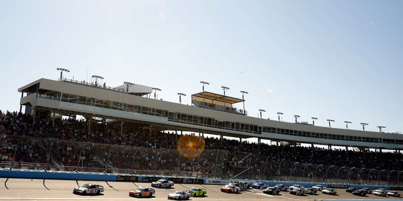 Trevor Bayne leads the field to start